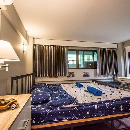 Hostel Enjoy House Chiang Mai Exterior foto