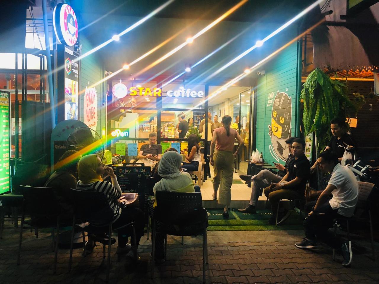 Hostel Enjoy House Chiang Mai Exterior foto
